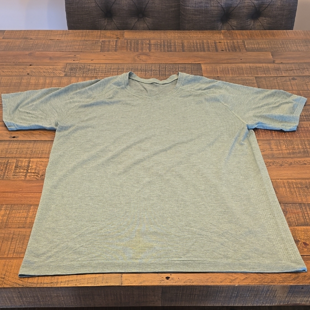 Men's Lululemon Metal Vent Tech Shirt XL